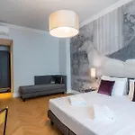 3110 Arthotel 3*